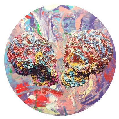 Jacky Tsai, Kissers, 2015, courtesy of Jacky Tsai and The Fine Art Society 