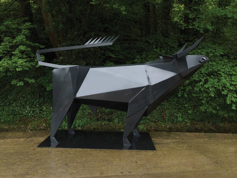 Terence Coventry, Monumental Steel Bull, Powder-coated Steel, Unique, 244 cm high

