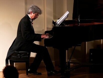 Leonardo Brizzi a New York, nella primavera del 2024. In quarant’anni di carriera il musicista si è esibito sui palcoscenici di tutto il mondo