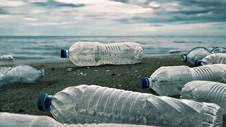 L’inquinamento da plastica sta peggiorando 