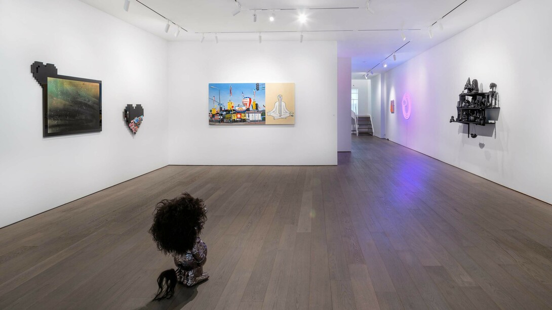 Various artists, Windchimes and prayers, exhibition view. Courtesy of Galerie Vallois
