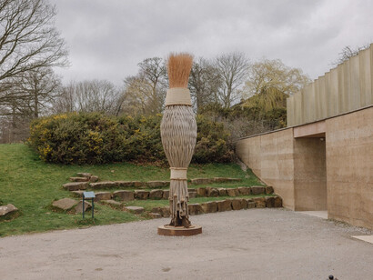LR Vandy, Rise, exhibition view. Courtesy of Yorkshire Sculpture Park