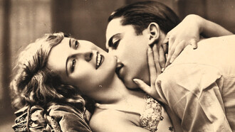 Fotografía de una pareja con virado sepia