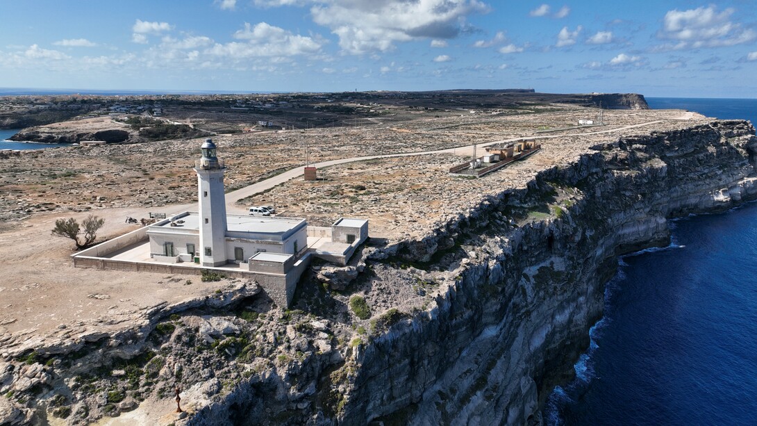 Lampedusa, Italia. L’Osservatorio di Lampedusa un esempio singolare nel panorama mondiale per quello che riguarda lo studio delle complesse relazioni che regolano il ciclo del carbonio