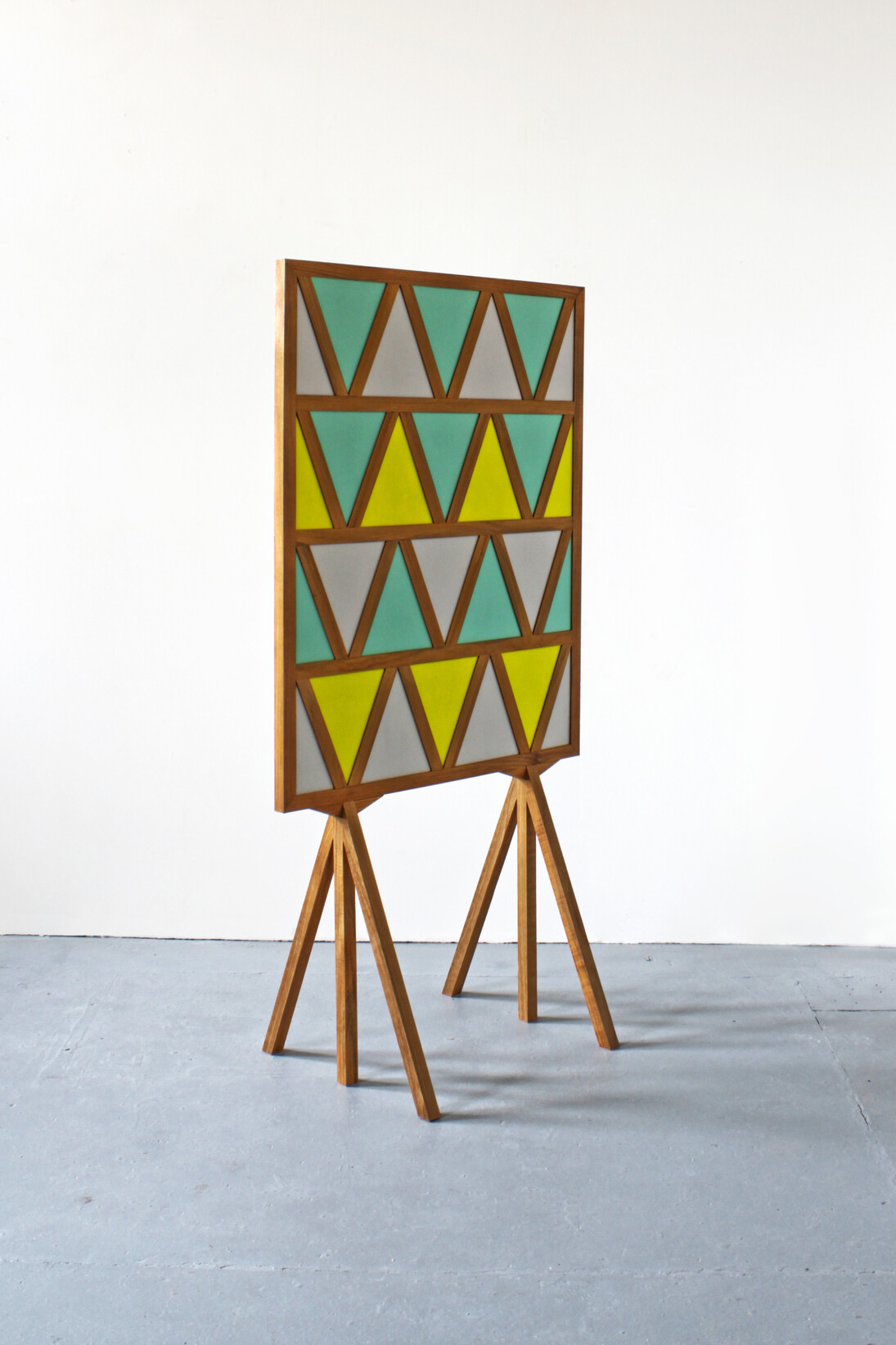 Gary Colclough. Divider 2