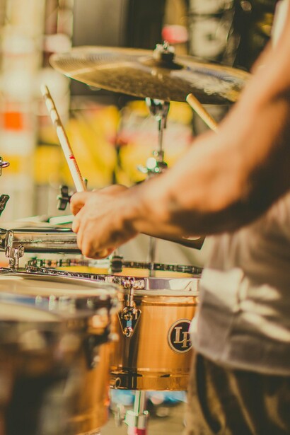 La batteria è un ottimo strumento per dare il ritmo: Accordo alla turca allemanda ambrosiano