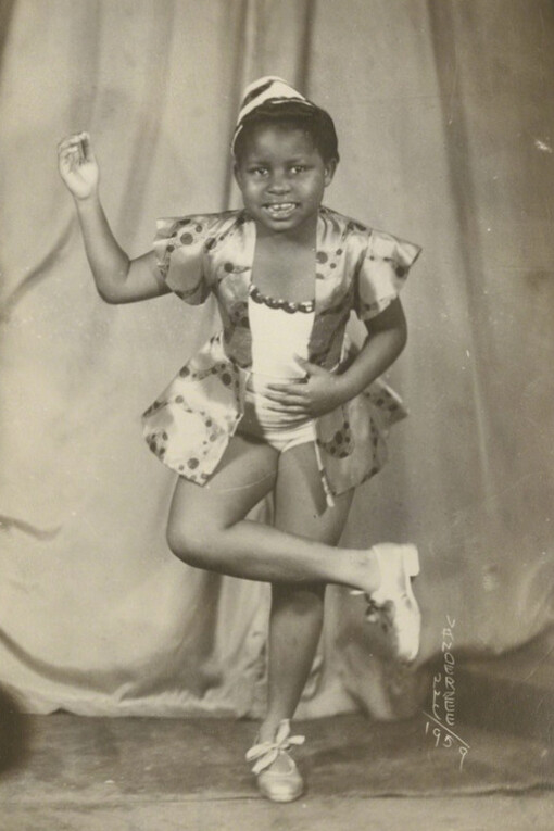 ©Donna Mussenden Van Der Zee, Courtesy Howard Greenberg Gallery, New York