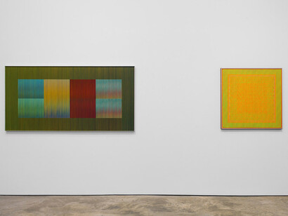 Carlos Cruz-Diez and Julian Stanczak, A difference in tone- two investigations of color, exhibition view. Courtesy of Sicardi | Ayers | Bacino
