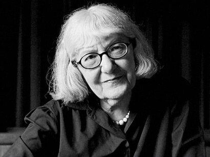 Cynthia Ozick e il Messia di Stoccolma. La sua è una vita che agli altri appare torpida, svogliata, ma pochi sanno che buona parte delle energie di Lars vengono catalizzare da un'ineludibile ossessione: le proprie origini