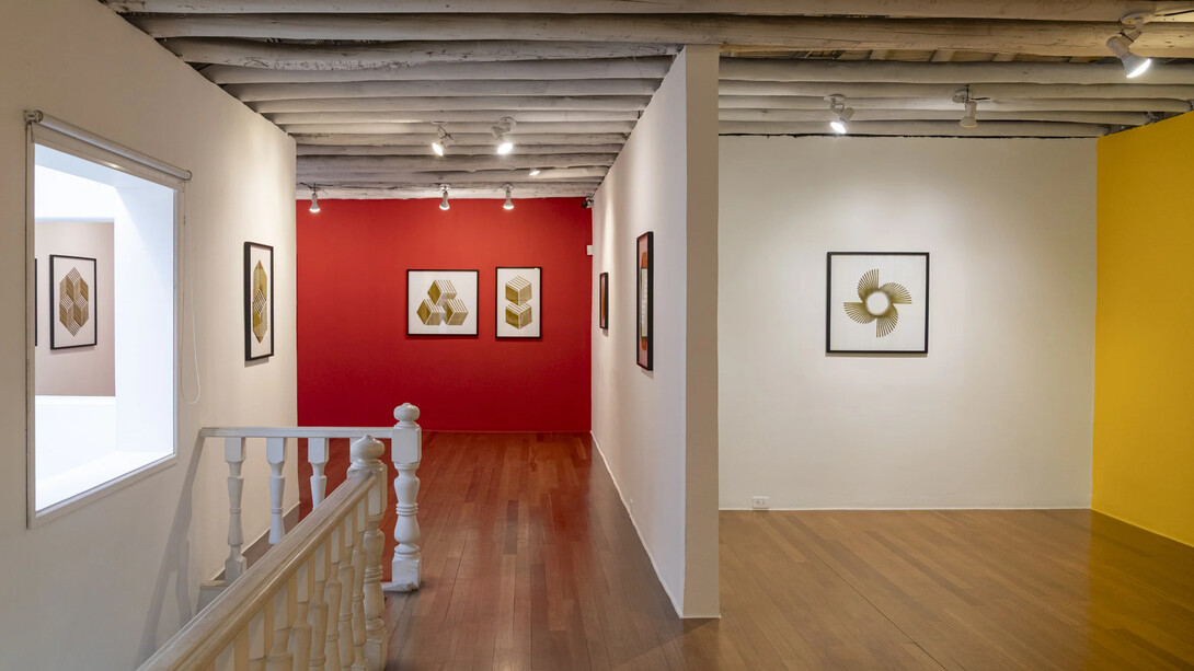 Esteban Peña Parga, Dibujos a lápiz, vista de exhibición. Cortesía de Galería Nueveochenta