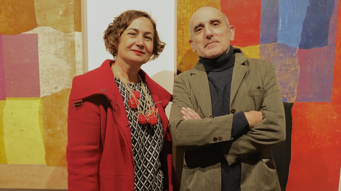 A obra de Ferré é celebrada por sua abstração sóbria, evocando a intensidade emocional de Rothko e a luminosidade inicial de Kandinsky