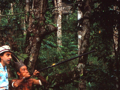 L’arma da caccia preferita è la cerbottana (supitan o anche sumpit), con la quale scagliano piccoli dardi (temilah) intinti nel veleno