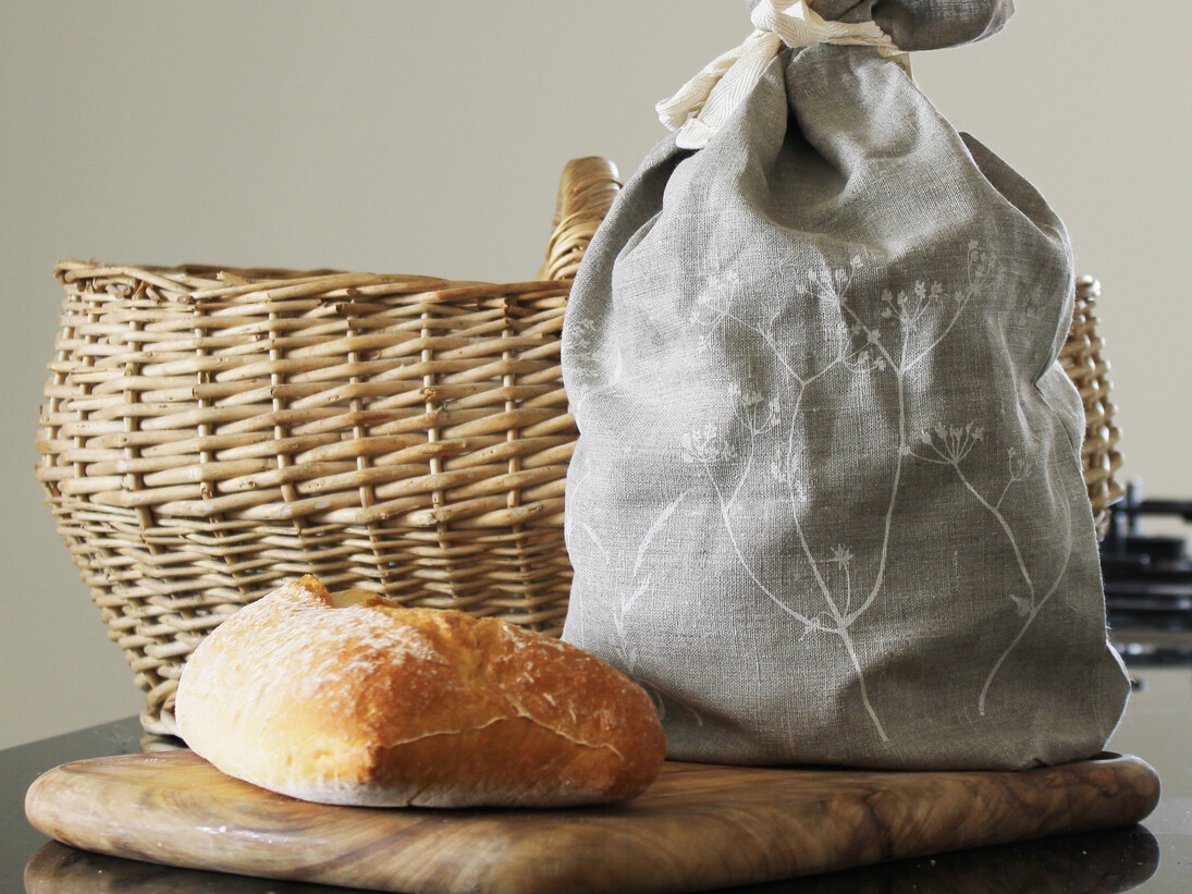 Helen Round, linen bread bag