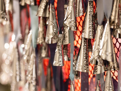 Marie Watt, Sky dances light, exhibition view. Courtesy of the Blanton Museum of Art