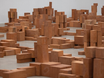 Antony Gormley, Body buildings, exhibition view. Courtesy of Galleria Continua