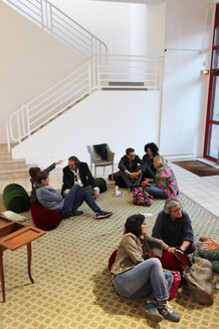 If you want to hear you have to listen. Courtesy of Galerie municipale Jean-Collet