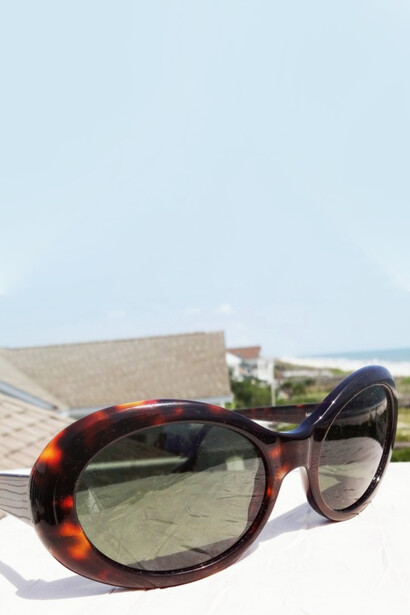 Vintage tortoise shell sunglasses are always in fashion
