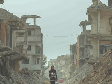 Au-delà des décombres, les gestes du quotidien traduisent la détermination des populations à continuer de vivre malgré les conséquences du conflit, Daraa en Syrie