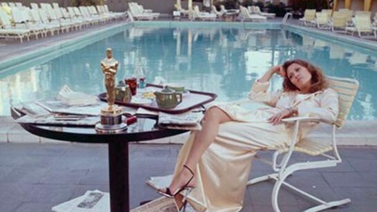 Faye Dunaway, The morning after winning an Academy Award for Network, at the Beverly Hills Hotel, 1977, © Terry O’Neill