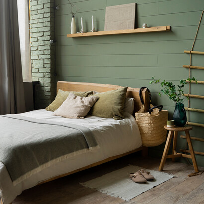 Quarto decorado. Todavia, em um projeto de interiores é importante saber direcionar e destacar os elementos visuais principais