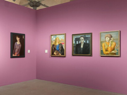 Various artists, Strange! Exhibition view. Courtesy of Sammlung Scharf-Gerstenberg