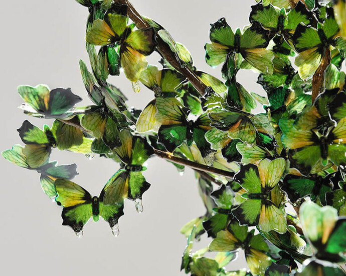 Annalù Boeretto, N.E.S.T. (Never Ending Summer Tree), vetroresina, carta, radici, inchiostri, cm 40 x 40 x 83, 2017