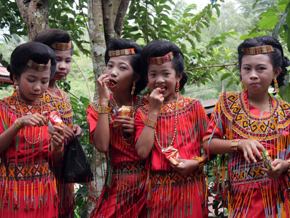 Torajan people. The population of the highlands in the end completely identified (themselves) as Torajans in the 1930s
