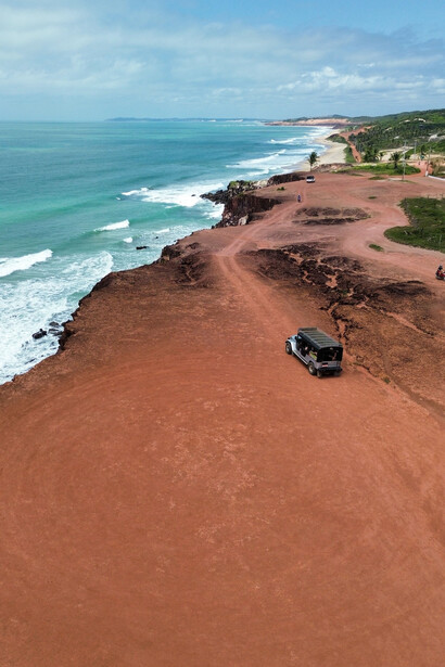 Buscar um trabalho voluntário em algum lugar do mundo pode amenizar impeditivos com custos de viagem 