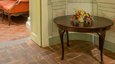 Room with a comfortable place. Courtesy of Puccini Museum