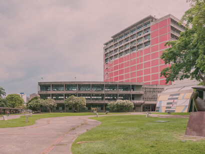 Vista principal de la Universidad Central de Venezuela