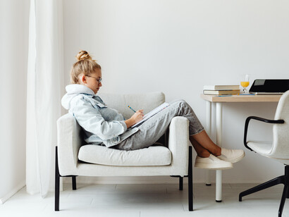 AI can guide you, but traditional studying builds you