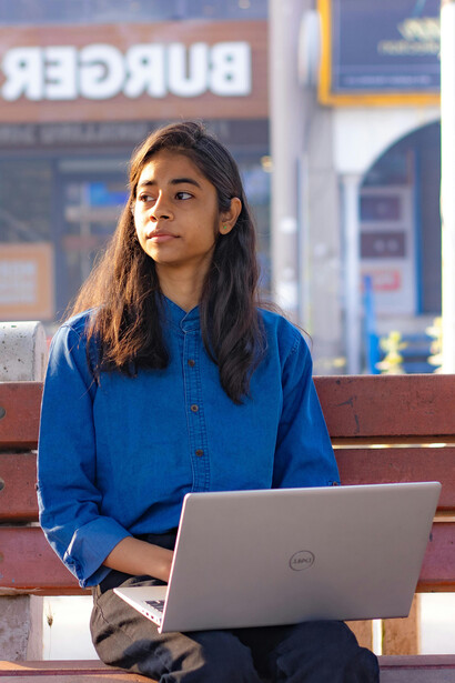 La relación entre tecnología y poder político redefine las campañas y las estrategias, ajustándolas a las necesidades de cada sociedad en momentos clave