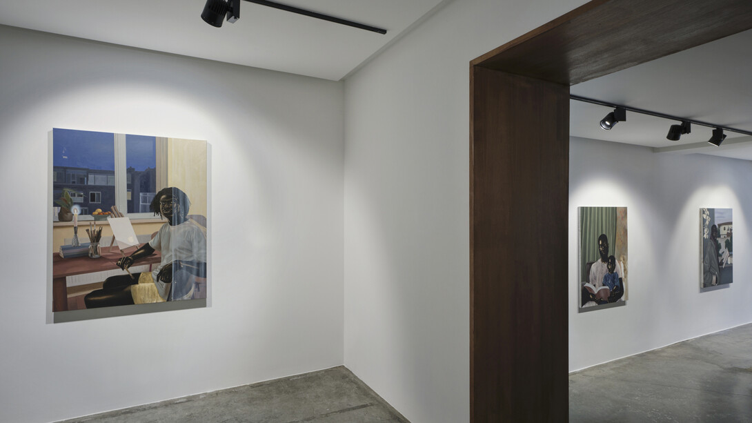 Eniwaye Oluwaseyi, Buried roots up in the air, exhibition view. Courtesy of Zidoun‑Bossuyt Gallery