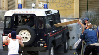 Disordini e violenze durante il G8 tenuto a Genova nel luglio del 2001