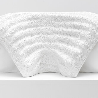 Sarah Peters
Glossolalists
2019
Plaster
28 x 63.5 x 30.5 cm / 11 x 25 x 12 in
© Sarah Peters
Courtesy the artist and Van Doren Waxter, New York
