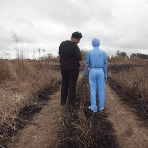 Naufus Ramírez-Figueroa, Fantasma Amigable / Friendly Ghost, 2012. Photograph