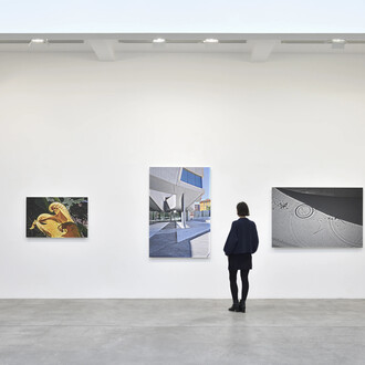 James Welling, Thought objects, Italy and France, exhibition view. Courtesy of Marian Goodman Gallery