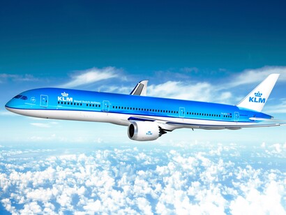 Avión de KLM en vuelo