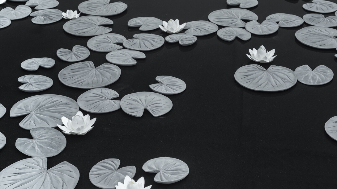 Pond, 2018, Glass, glue, PU, synthetic plaster. 200 x 200 cm. Exhibiton view ‘Kids, cabinets, pictures and ponds’ - Galleria Continua / Les Moulins, Mai 2018. Courtesy the artist and Galleria Continua, San Gimignano / Beijing / Les Moulins / Habana. Photo by Oak Taylor-Smith
