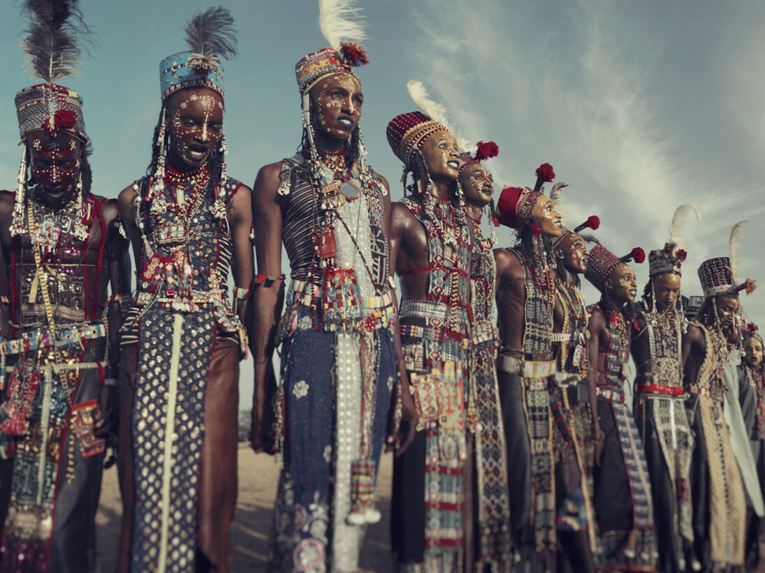 Jimmy Nelson, XXVIII 1 Wodaabe, Gerewol, Chad, 2016. Courtesy of Atlas Gallery