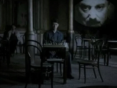 Huxley e Orwell. Da un lato Aldous Huxley, il privilegiato, l’intellettuale, il dandy. Dall’altro George Orwell, l’umanista, il combattente, il rivoluzionario amante della natura e solitario