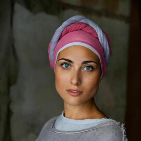 Didascalie foto Artbox Italy 2012 © Steve McCurry