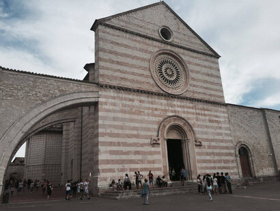 Basilica di Santa Chiara © Maya de Silva Wijeyeratne