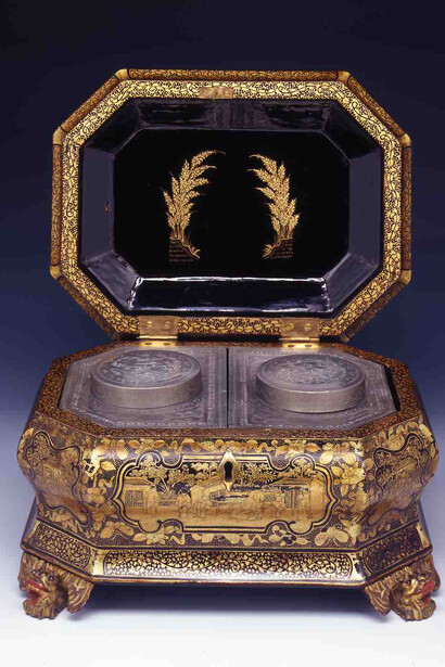 Shopping in Canton. China trade art in the 18th and 19th centuries (Phase V), artwork in exhibition. Courtesy of Hong Kong Museum of Art