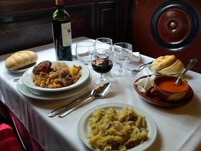 Todo dispuesto para disfrutar de un rico manjar