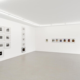 Ed Ruscha, photographs, exhibition view. Courtesy of Zander Galerie