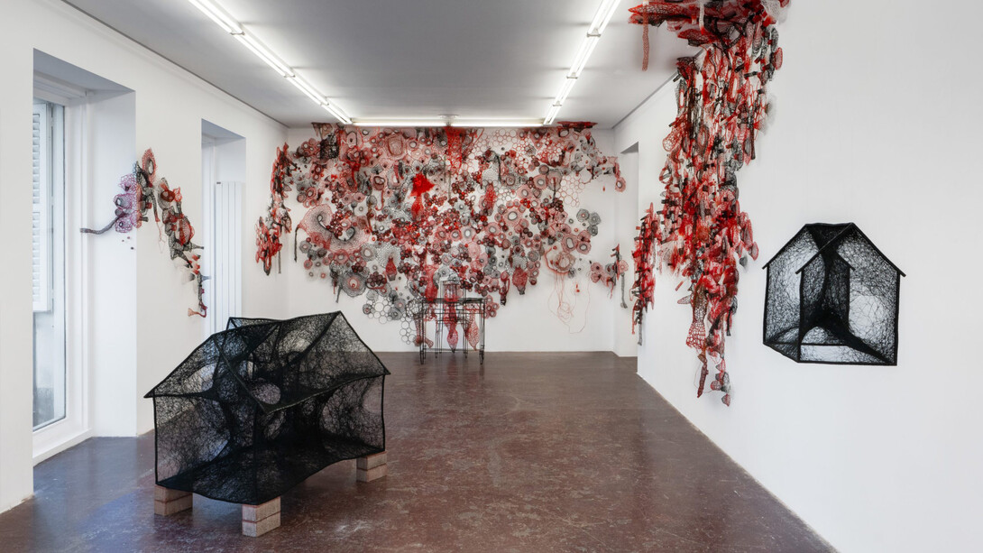 Chiharu Shiota, Exposing an inner universe, exhibition view. Courtesy of NF/Nieves Fernández Gallery