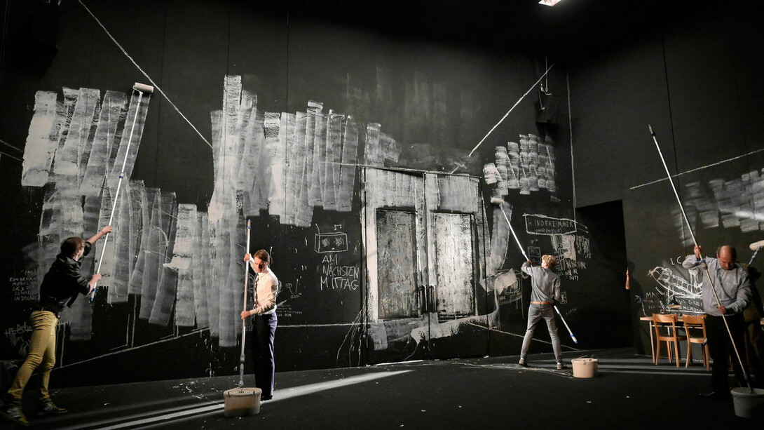 Ein volksfeind (An enemy of the people). Courtesy of the Schaubühne am Lehniner Platz