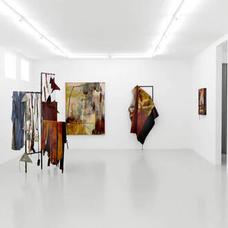 Jo Dennis, Never the straightest path, exhibition view. Courtesy of Belenius