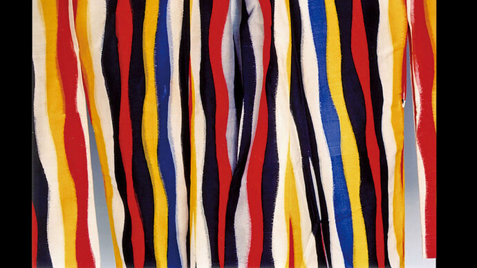"Silken Dreams #50 heiyo-kasuri-meisen, Kiryu" 2011, collection of Arts Maebashi ©Ishiuchi Miyako